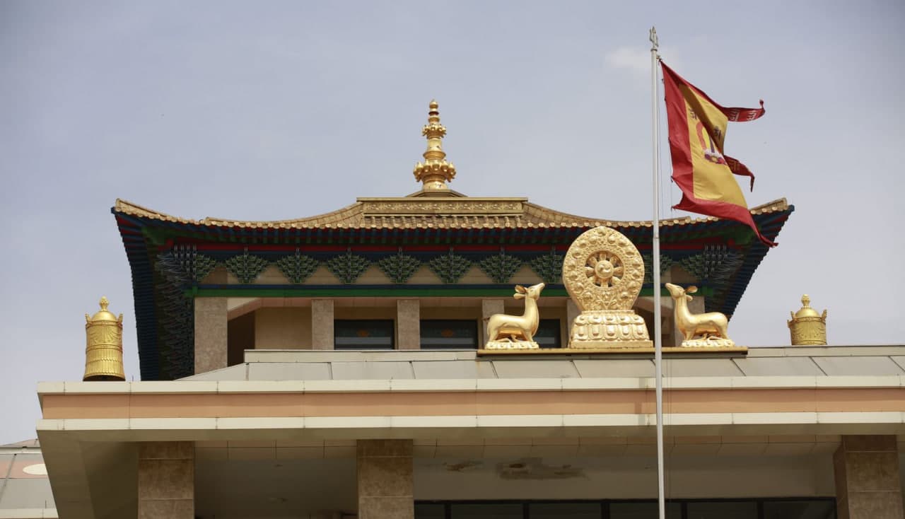 Ч.Очирбат: "Сүрээр дарагч" хэмээх гал морин жил их буянтай жил байх болно. Ажил үйлс бүтэж, амгалан жаргалан дэлгэрнэ