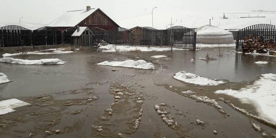 Зургаан сум шар усны үерийн маш их эрсдэлтэй байна